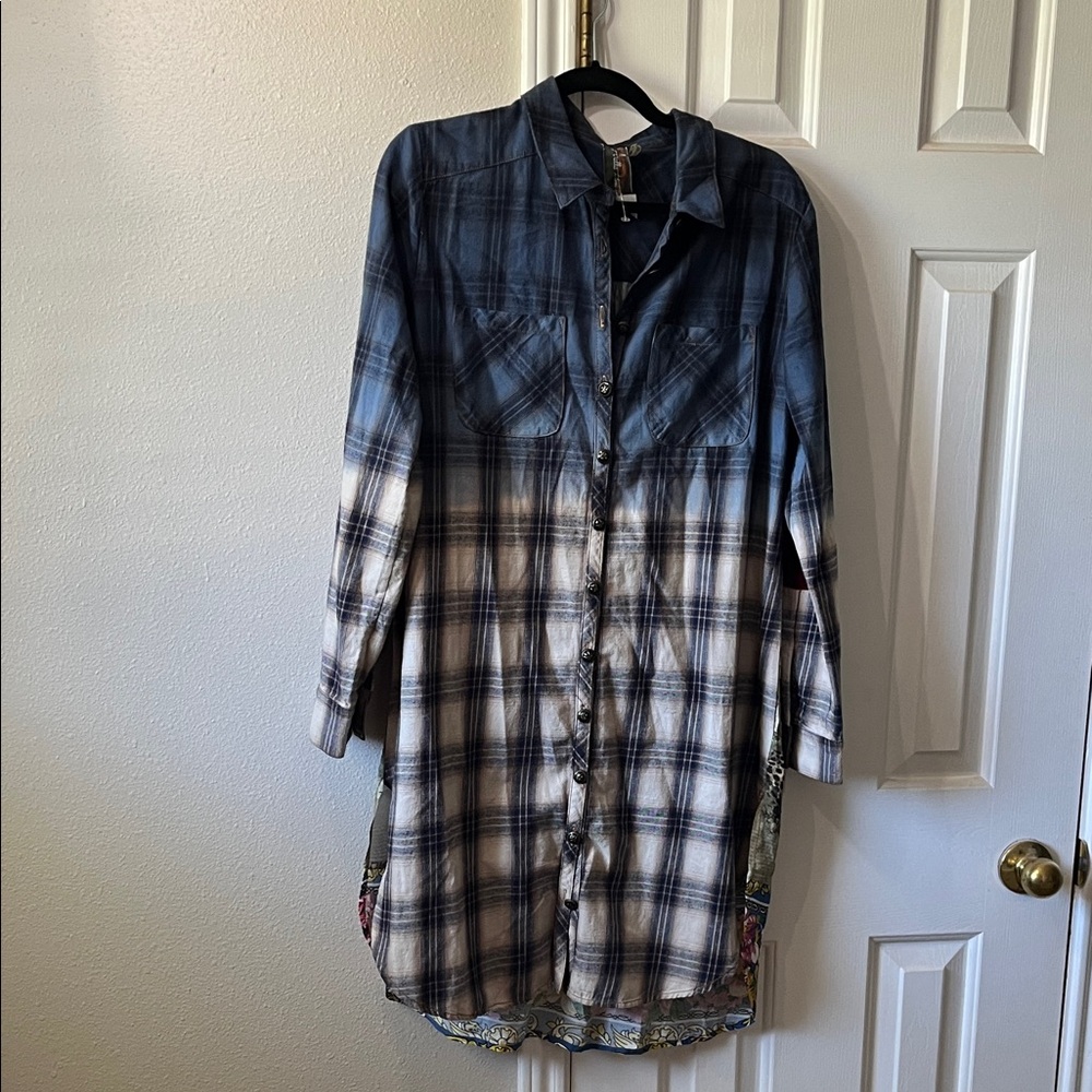 Plaid Ombre Button-Down Tunic